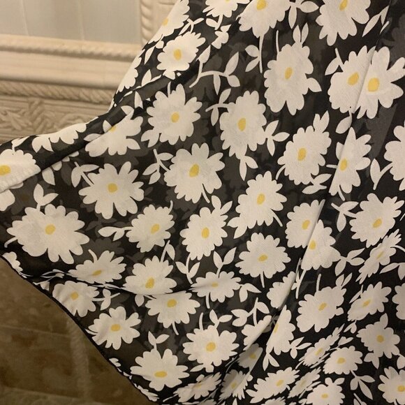 Forgotten Grace. Size 2X. Floral Flowy Kimono. Chiffon with Open Sides. B82. - Picture 3 of 6